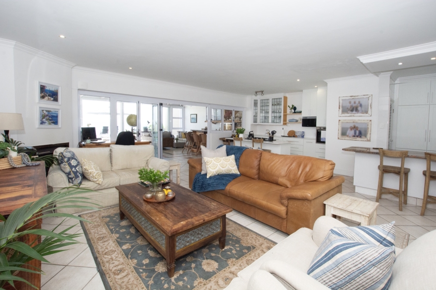 6 Bedroom Property for Sale in Port St Francis Eastern Cape